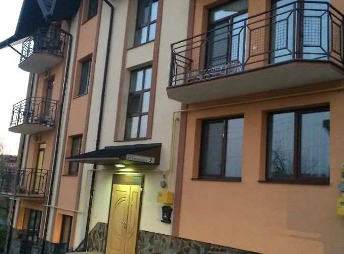 з балконом студія без окремої спальні *